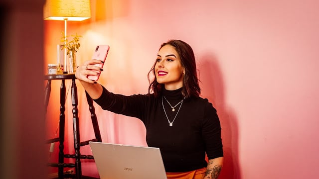 An Influencer taking a selfie